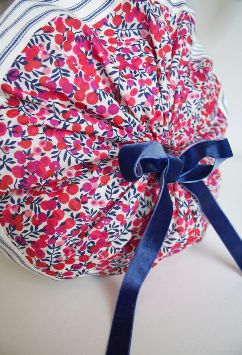 How to make a bolster cushion Apartment Apothecary