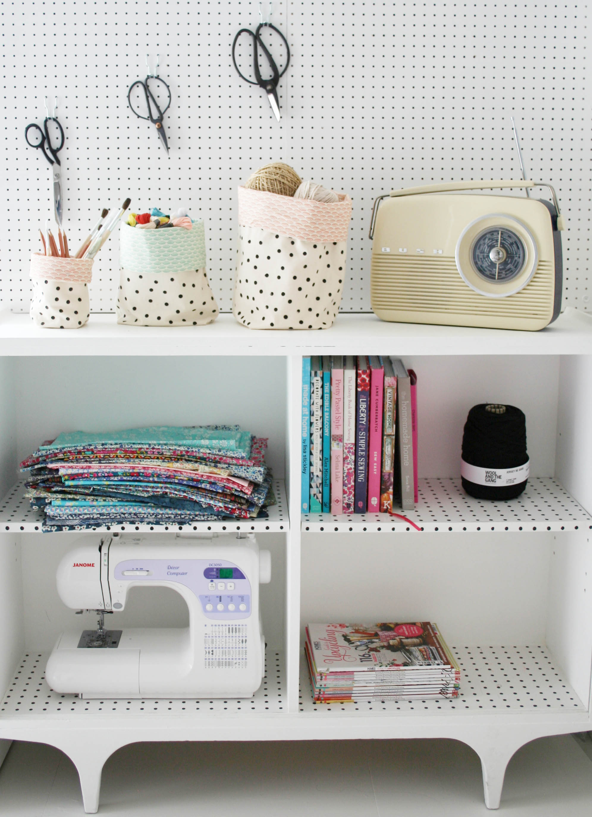 Fabric buckets tutorial Apartment Apothecary