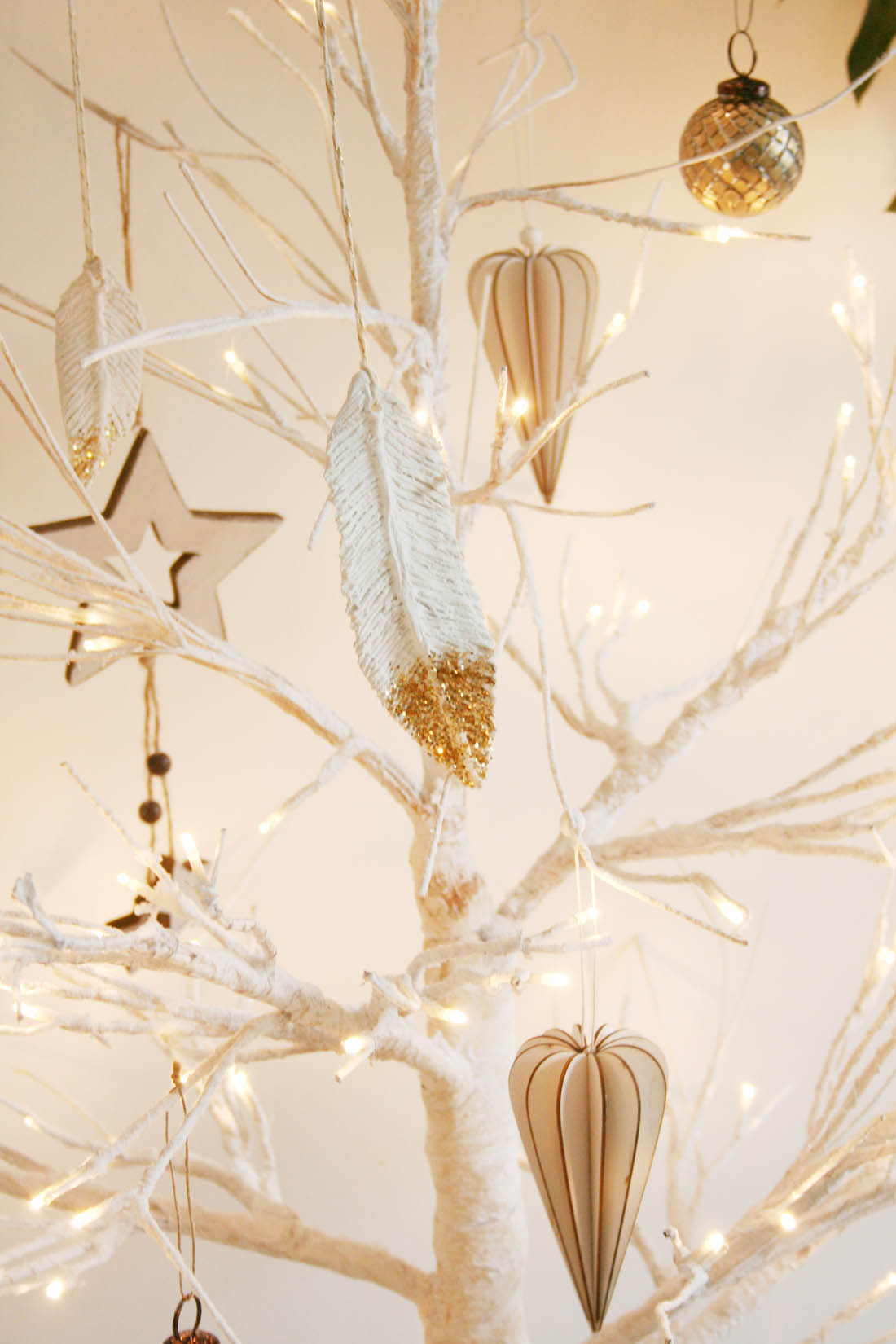 LED Christmas tree from Houseology | Apartment Apothecary