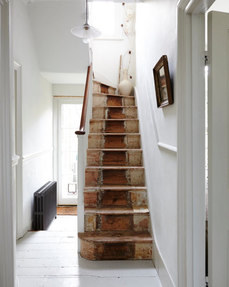 What to do with our bare stairs Apartment Apothecary